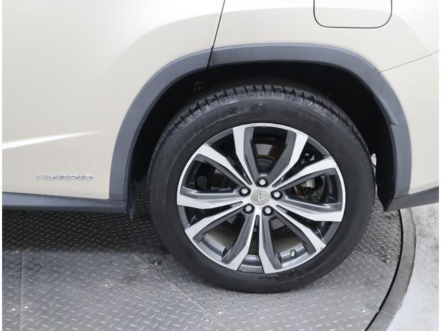 RX RX450h バージョンL 非認定中古車  ムーンルーフ(チルト&スライド式) ドアエッジプロテクター サイドバイザー フロアマット・ラゲージマット装備 社外品ドライブレコーダー装備 235/55R20タイヤ装備(36枚目)