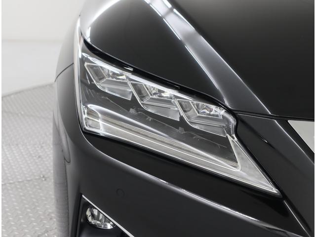 RX RX450h バージョンL 非認定中古車 235/55R20(セレクタブルカラートリムホイール) ルーフレール パノラマルーフ(アウタースライド式) スカッフイルミネーション ナンバーフレーム ロックナット(46枚目)