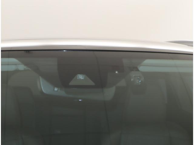 RX RX450h バージョンL 非認定中古車 235/55R20(セレクタブルカラートリムホイール) ルーフレール パノラマルーフ(アウタースライド式) スカッフイルミネーション ナンバーフレーム ロックナット(49枚目)