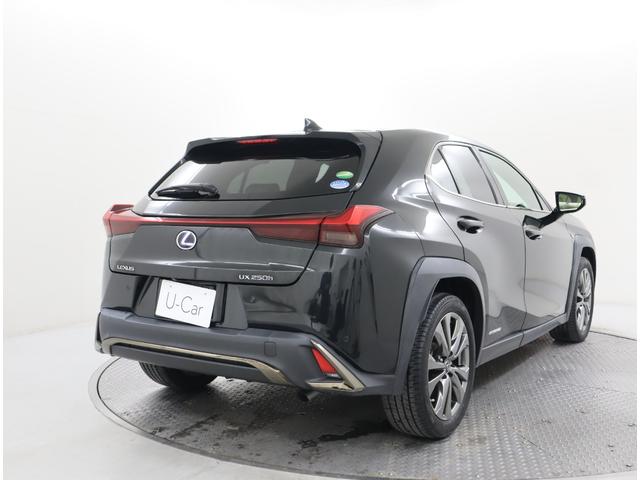 UX UX250h Fスポーツ パノラマミックビューモニター ムーンルーフ 社外品ドライブレコーダー レーンキーピングアシスト 三眼フルLEDヘッドライト Fスポーツ専用本革シート(5枚目)