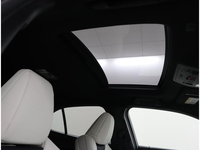 UX UX250h Fスポーツ パノラマミックビューモニター ムーンルーフ 社外品ドライブレコーダー レーンキーピングアシスト 三眼フルLEDヘッドライト Fスポーツ専用本革シート(7枚目)