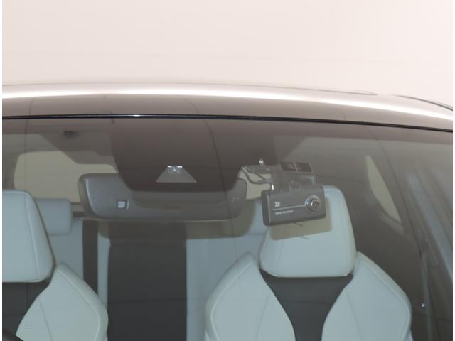 UX UX250h Fスポーツ パノラマミックビューモニター ムーンルーフ 社外品ドライブレコーダー レーンキーピングアシスト 三眼フルLEDヘッドライト Fスポーツ専用本革シート(8枚目)