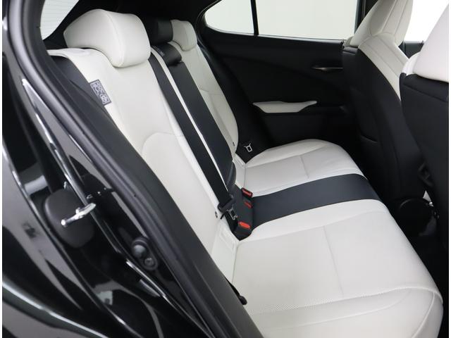 UX UX250h Fスポーツ パノラマミックビューモニター ムーンルーフ 社外品ドライブレコーダー レーンキーピングアシスト 三眼フルLEDヘッドライト Fスポーツ専用本革シート(42枚目)