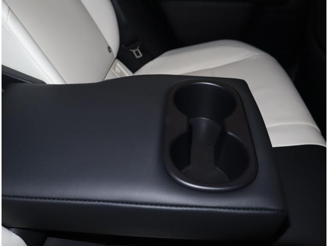 UX UX250h Fスポーツ パノラマミックビューモニター ムーンルーフ 社外品ドライブレコーダー レーンキーピングアシスト 三眼フルLEDヘッドライト Fスポーツ専用本革シート(43枚目)