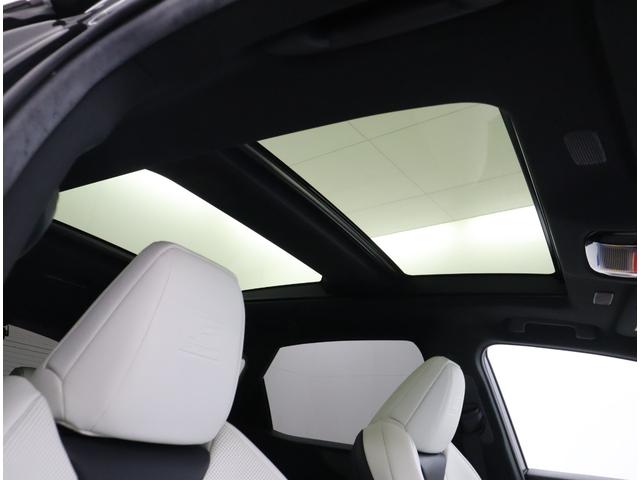 ＮＸ ＮＸ３５０　Ｆスポーツ　認定中古車ルーフレールパノラマルーフ（ＩＲ・ＵＶカット機能／チルト＆アウタースライド式パノラミックビューモニター／ＬＣＡ＋別体型ディスクプレイヤーＦＳＰＯ専用オレンジブレーキキャリパー（ＬＥＸＵＳロゴ（12枚目）