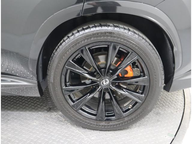 ＮＸ ＮＸ３５０　Ｆスポーツ　認定中古車ルーフレールパノラマルーフ（ＩＲ・ＵＶカット機能／チルト＆アウタースライド式パノラミックビューモニター／ＬＣＡ＋別体型ディスクプレイヤーＦＳＰＯ専用オレンジブレーキキャリパー（ＬＥＸＵＳロゴ（21枚目）