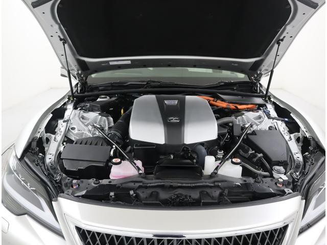 ＬＳ ＬＳ５００ｈ　エグゼクティブ　アドバンスドドライブ　セミアニリン本革／ホワイト／レザーカットスペシャル（ブラック）　銀影ラスター　２４５／４５Ｒ２０ランフラットタイヤ＆ノイズリダクションアルミ（スパッタリング塗装）（12枚目）