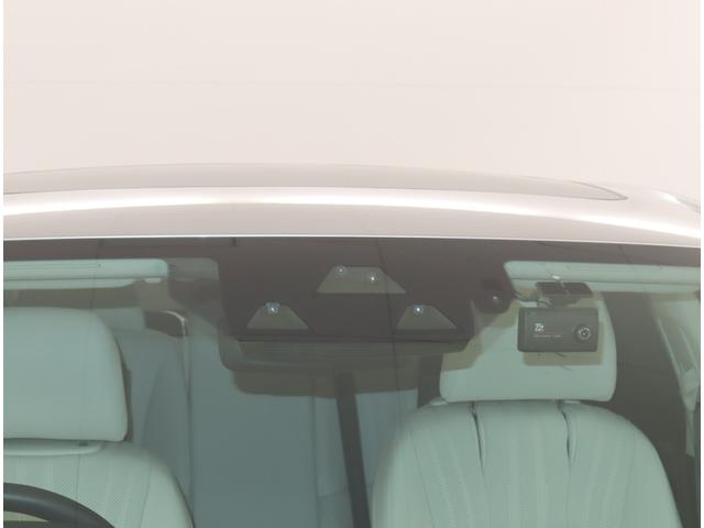 ＬＳ ＬＳ５００ｈ　エグゼクティブ　アドバンスドドライブ　セミアニリン本革／ホワイト／レザーカットスペシャル（ブラック）　銀影ラスター　２４５／４５Ｒ２０ランフラットタイヤ＆ノイズリダクションアルミ（スパッタリング塗装）（45枚目）