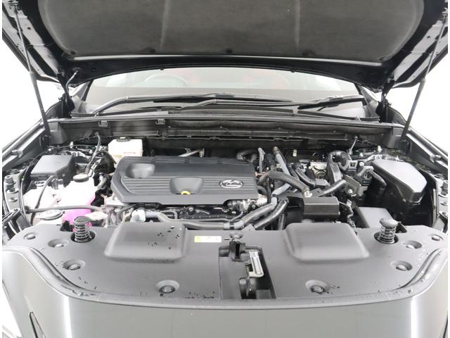 ＮＸ ＮＸ３５０ｈ　Ｆスポーツ　非認定中古車　Ａｄｖａｎｃｅｄ　Ｐａｒｋ（リモート機能付）＋パーキングサポートブレーキ（周囲静止物）［ＰＫＳＢ］　ムーンルーフ（チルト＆スライド式）　ブラインドスポットモニター　クリアランスソナー（46枚目）