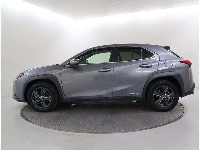 ＵＸ ＵＸ２５０ｈ　バージョンＣ　非認定中古車　２１５／６０Ｒ１７（ダークグレーメタリック塗装）　ブラインドスポットモニター［ＢＳＭ］　サイドバイザー　社外品ドライブレコーダー（前後方）　ドアエッジプロテクター　ホイールロックナット（4枚目）