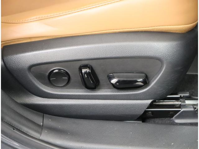 ＵＸ ＵＸ２５０ｈ　バージョンＣ　非認定中古車　２１５／６０Ｒ１７（ダークグレーメタリック塗装）　ブラインドスポットモニター［ＢＳＭ］　サイドバイザー　社外品ドライブレコーダー（前後方）　ドアエッジプロテクター　ホイールロックナット（8枚目）