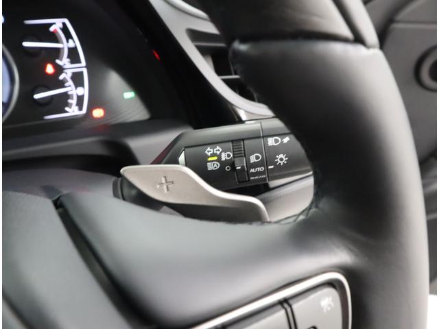 ES ES300h バージョンL 認定中古車 マークレビンソンプレミアムサラウンドサウンドシステム デジタルインナーミラー IRカットフィルム サイドバイザーフロアマット(タイプA) ナンバーフレーム ドアエッジプロテクター(13枚目)