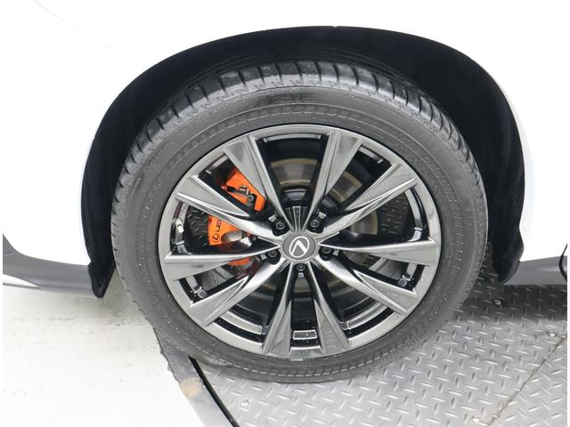 ＮＸ ＮＸ３５０　Ｆスポーツ　オレンジブレーキキャリパ　ルーフレール　パノラミックビューモニタ　後席６：４分割可倒式シート（電動リクライニング＆電動格納機能付）＋後席シートヒータ　デジタルインナミラ　パノラマルーフ三眼ＬＥＤランプ（13枚目）