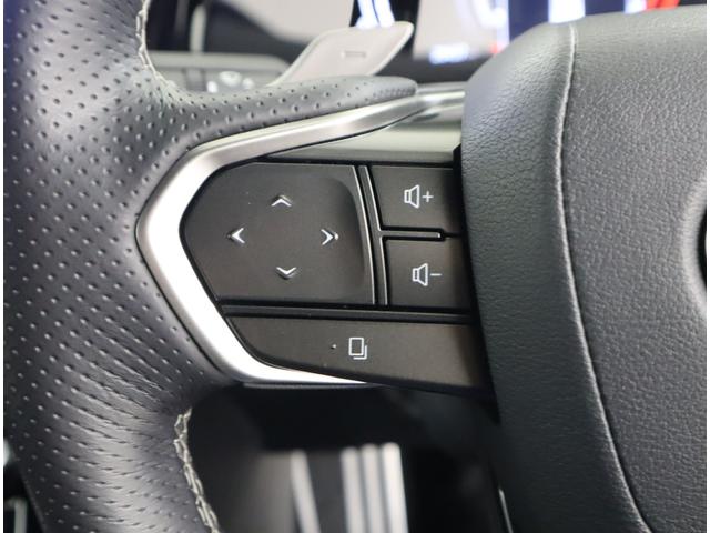 ＮＸ ＮＸ３５０　Ｆスポーツ　オレンジブレーキキャリパ　ルーフレール　パノラミックビューモニタ　後席６：４分割可倒式シート（電動リクライニング＆電動格納機能付）＋後席シートヒータ　デジタルインナミラ　パノラマルーフ三眼ＬＥＤランプ（18枚目）