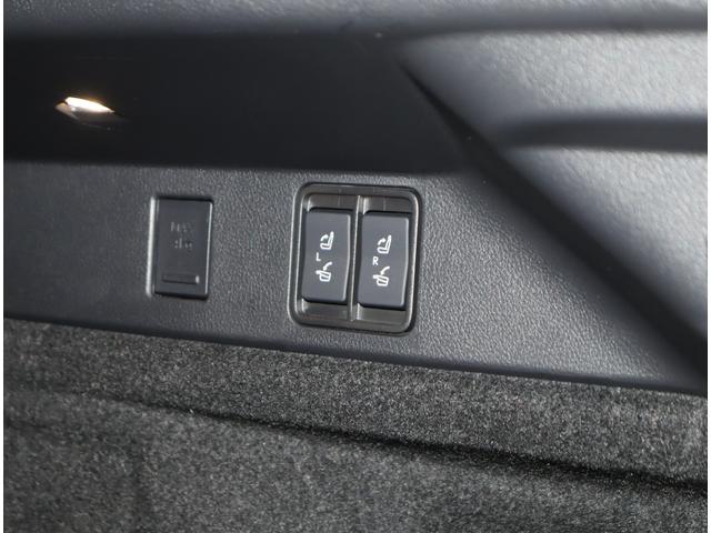 ＮＸ ＮＸ３５０　Ｆスポーツ　オレンジブレーキキャリパ　ルーフレール　パノラミックビューモニタ　後席６：４分割可倒式シート（電動リクライニング＆電動格納機能付）＋後席シートヒータ　デジタルインナミラ　パノラマルーフ三眼ＬＥＤランプ（26枚目）