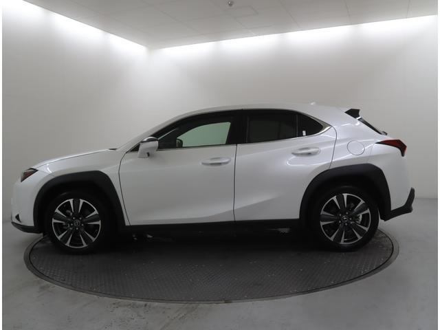 UX UX250h バージョンL 認定中古車 パーキングサポートブレーキ ブラインドスポットモニター プリクラッシュセーフティシステム レーントレーシングアシスト レーダークルーズコントロール オートマチックハイビーム(2枚目)