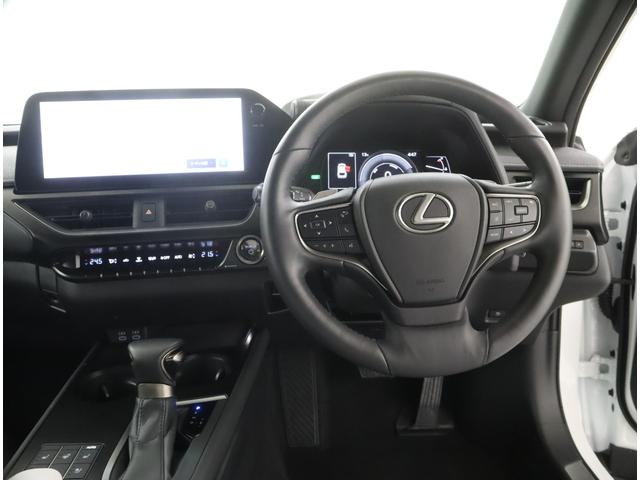 UX UX250h バージョンL 認定中古車 パーキングサポートブレーキ ブラインドスポットモニター プリクラッシュセーフティシステム レーントレーシングアシスト レーダークルーズコントロール オートマチックハイビーム(8枚目)