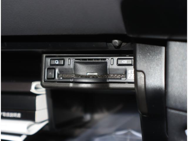 UX UX250h バージョンL 認定中古車 パーキングサポートブレーキ ブラインドスポットモニター プリクラッシュセーフティシステム レーントレーシングアシスト レーダークルーズコントロール オートマチックハイビーム(19枚目)