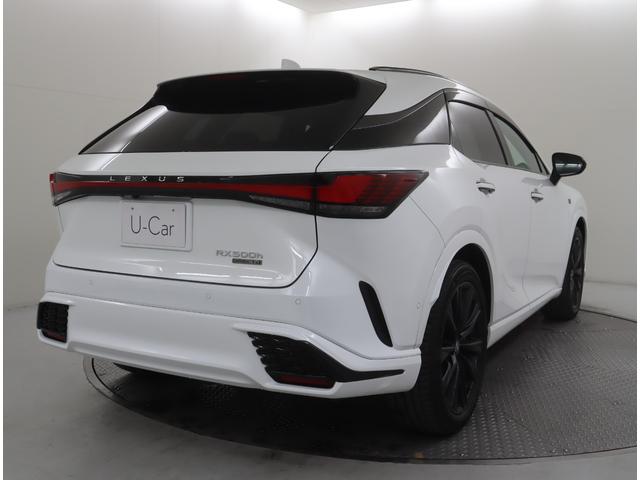 RX RX500h Fスポーツパフォーマンス 非認定中古車Fsport Per.FSPORT専用オレンジブレーキキャリパー(フロントLEXUSロゴ)ルーフレール輻射ヒーター(運転席・助手席)パノラマルーフチルト&アウタースライド式)ラゲージマット(5枚目)