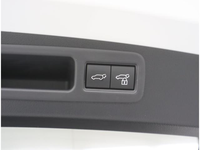 RX RX500h Fスポーツパフォーマンス 非認定中古車Fsport Per.FSPORT専用オレンジブレーキキャリパー(フロントLEXUSロゴ)ルーフレール輻射ヒーター(運転席・助手席)パノラマルーフチルト&アウタースライド式)ラゲージマット(7枚目)