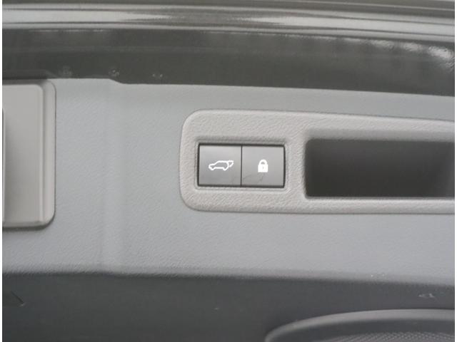 ＮＸ ＮＸ３００　Ｆスポーツ　三眼フルＬＥＤヘッドランプ＋アダプティブハイビーム　ブラインドスポットモニター＋リヤクロストラフィックアラート　パノラミックビューモニター　電動リクライニング＆電動格納機能付　パノラマルーフ（15枚目）