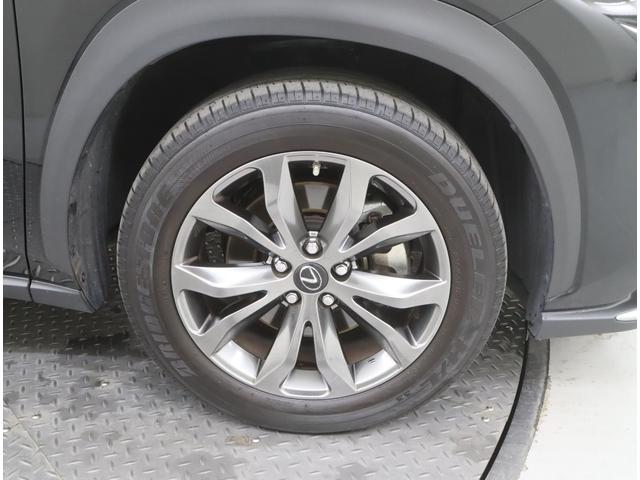 ＮＸ ＮＸ３００　Ｆスポーツ　三眼フルＬＥＤヘッドランプ＋アダプティブハイビーム　ブラインドスポットモニター＋リヤクロストラフィックアラート　パノラミックビューモニター　電動リクライニング＆電動格納機能付　パノラマルーフ（34枚目）