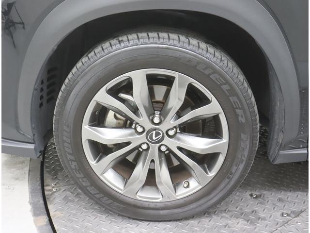 ＮＸ ＮＸ３００　Ｆスポーツ　三眼フルＬＥＤヘッドランプ＋アダプティブハイビーム　ブラインドスポットモニター＋リヤクロストラフィックアラート　パノラミックビューモニター　電動リクライニング＆電動格納機能付　パノラマルーフ（37枚目）