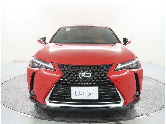 ＵＸ ＵＸ２５０ｈ　バージョンＬ　ワンオーナー　パノラミックビューモニター　ブラインドスポットモニター　パーキングサポートブレーキ　無接点充電　アクセサリーコンセント１００Ｖ１５００Ｗ　ムーンルーフ　プリクラッシュセーフティシステム（6枚目）