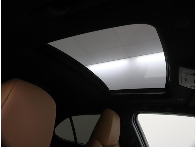 ＵＸ ＵＸ２５０ｈ　バージョンＬ　ワンオーナー　パノラミックビューモニター　ブラインドスポットモニター　パーキングサポートブレーキ　無接点充電　アクセサリーコンセント１００Ｖ１５００Ｗ　ムーンルーフ　プリクラッシュセーフティシステム（19枚目）