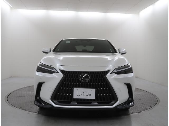 ＮＸ ＮＸ２５０　バージョンＬ　認定中古車　マークレビンソンプレミアムサラウンドサウンドシステム　ムーンルーフ（チルト＆スライド式）　デジタルインナーミラー　ドライブレコーダー（前後方型）　ナンバーフレーム　ホイールロックボルト（3枚目）