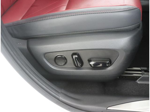 ＮＸ ＮＸ２５０　バージョンＬ　認定中古車　マークレビンソンプレミアムサラウンドサウンドシステム　ムーンルーフ（チルト＆スライド式）　デジタルインナーミラー　ドライブレコーダー（前後方型）　ナンバーフレーム　ホイールロックボルト（12枚目）