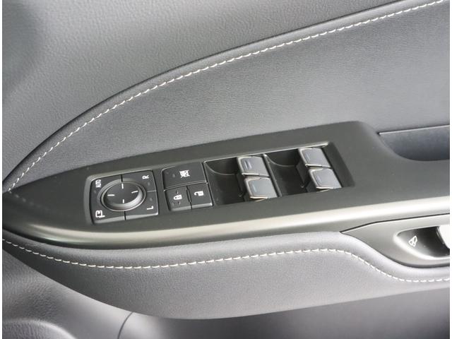 ＮＸ ＮＸ２５０　非認定中古車　パノラミックビューモニター＋パーキングサポートブレーキ（後方歩行者）［ＰＫＳＢ］　デジタルインナーミラー　レクサス純正ドライブレコーダー　フロアマット（タイプＡ）　ナンバーフレーム（16枚目）