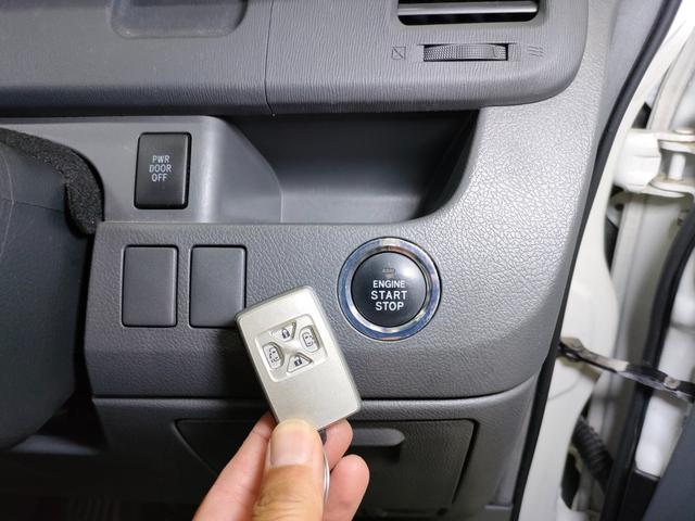 ヴォクシー ＺＳ　煌　禁煙車　リアカーテン６枚　マナレイスポーツ１８インチアルミホイール　社外サスペンション＆ショックアブソーバー　両側電動スライドドア　スマートキー　シートカバー　前後ドラレコ　ＬＥＤルームランプ（33枚目）