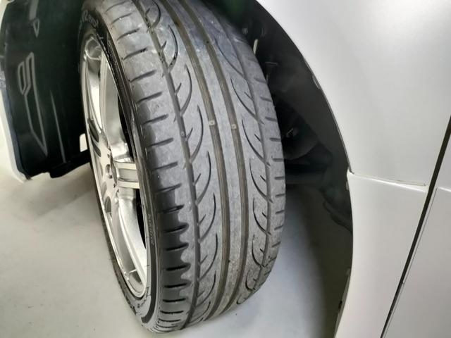 ヴォクシー ＺＳ　煌　禁煙車　リアカーテン６枚　マナレイスポーツ１８インチアルミホイール　社外サスペンション＆ショックアブソーバー　両側電動スライドドア　スマートキー　シートカバー　前後ドラレコ　ＬＥＤルームランプ（49枚目）