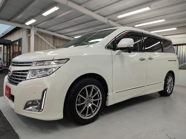 エルグランド ３５０ハイウェイスタープレミアム　禁煙車　屋内保管車　本革シート　両側電動スライドドア　パワーバックドア　アルパインフリップダウンモニター　スマートキー２個　社外アルミホイール　ＡＤＶＡＮｄｂＶ５５２　アルパインカーナビ　バックカメラ（6枚目）