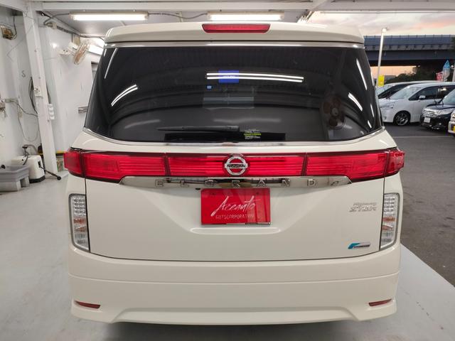 エルグランド ３５０ハイウェイスタープレミアム　禁煙車　屋内保管車　本革シート　両側電動スライドドア　パワーバックドア　アルパインフリップダウンモニター　スマートキー２個　社外アルミホイール　ＡＤＶＡＮｄｂＶ５５２　アルパインカーナビ　バックカメラ（15枚目）