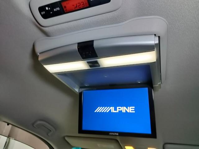 エルグランド ３５０ハイウェイスタープレミアム　禁煙車　屋内保管車　本革シート　両側電動スライドドア　パワーバックドア　アルパインフリップダウンモニター　スマートキー２個　社外アルミホイール　ＡＤＶＡＮｄｂＶ５５２　アルパインカーナビ　バックカメラ（46枚目）