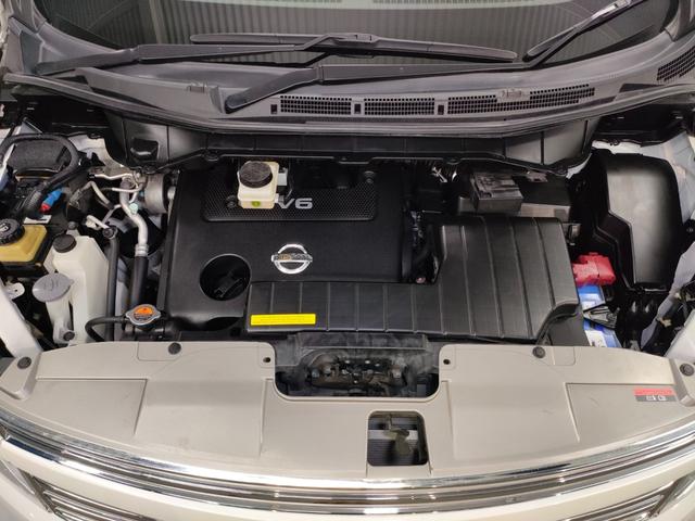 エルグランド ３５０ハイウェイスタープレミアム　禁煙車　屋内保管車　本革シート　両側電動スライドドア　パワーバックドア　アルパインフリップダウンモニター　スマートキー２個　社外アルミホイール　ＡＤＶＡＮｄｂＶ５５２　アルパインカーナビ　バックカメラ（65枚目）