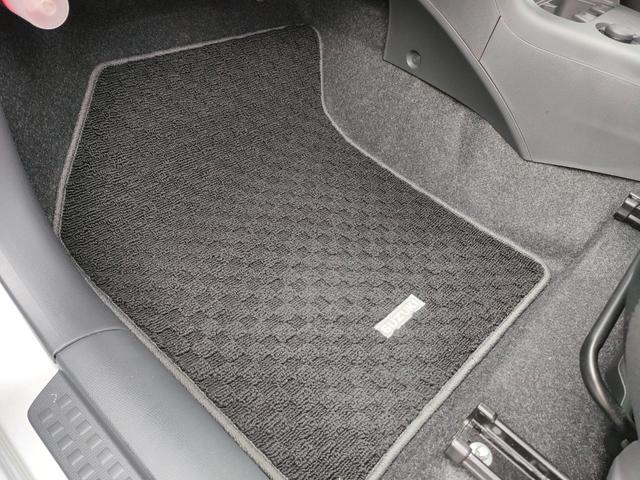 スイフト １．３ＸＧ　リミテッド　禁煙車　特別仕様車　５速マニュアルミッション　本革巻きステアリング　スマートキー　オートエアコン　社外シフトノブ　純正フロアマット　純正ドアバイザー　Ｗエアバッグ　ＡＢＳ　ヘアラインアルミ調オーディオ（39枚目）