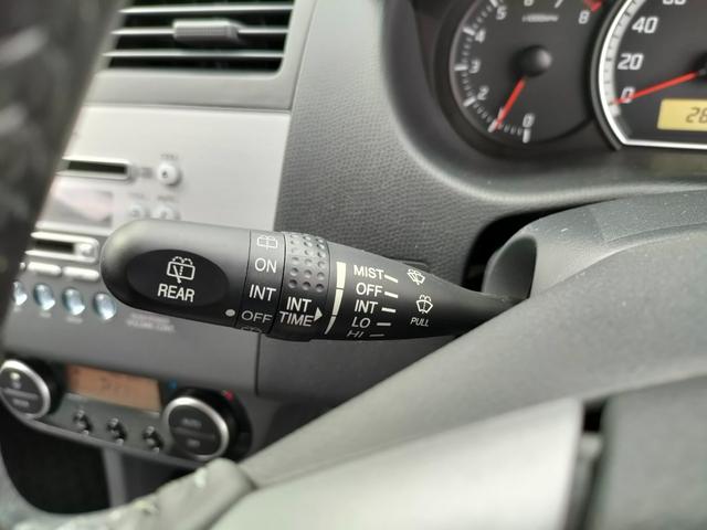 スイフト １．３ＸＧ　リミテッド　禁煙車　特別仕様車　５速マニュアルミッション　本革巻きステアリング　スマートキー　オートエアコン　社外シフトノブ　純正フロアマット　純正ドアバイザー　Ｗエアバッグ　ＡＢＳ　ヘアラインアルミ調オーディオ（51枚目）