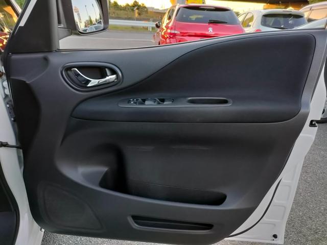 セレナ 20X S-ハイブリッドアドバンスドセーフティパック 当店下取車 レーダーブレーキサポート アラウンドビューモニター 両側電動スライドドア 純正ナビ アルパイン11.5インチフリップダウンモニター TV/DVD/Bluetooth/USB スマートキー(50枚目)