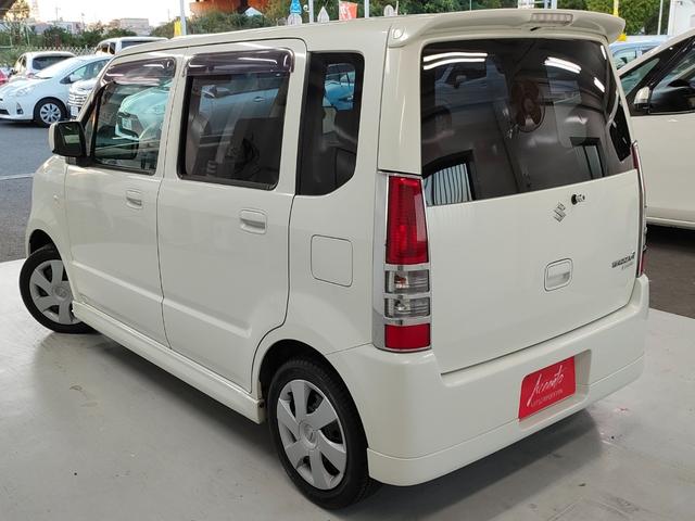 ワゴンＲ ＦＴ－Ｓリミテッド　当店下取車　ターボエンジン　４速オートマ　オートエアコン　ＬＥＤヘッドライト　フォグランプ　Ｗエアバッグ　ＡＢＳ　フロアマット　ドアバイザー　キーレスエントリー　ＥＴＣ　純正エアロパーツ　リアスポイラ（4枚目）