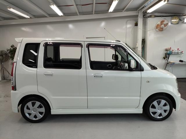 ワゴンＲ ＦＴ－Ｓリミテッド　当店下取車　ターボエンジン　４速オートマ　オートエアコン　ＬＥＤヘッドライト　フォグランプ　Ｗエアバッグ　ＡＢＳ　フロアマット　ドアバイザー　キーレスエントリー　ＥＴＣ　純正エアロパーツ　リアスポイラ（25枚目）
