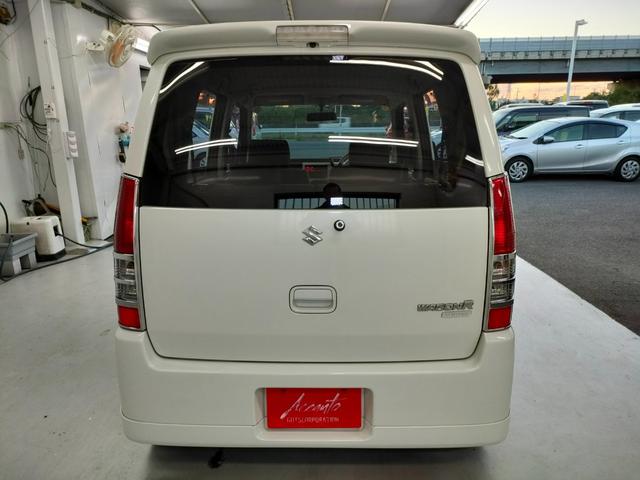 ワゴンＲ ＦＴ－Ｓリミテッド　当店下取車　ターボエンジン　４速オートマ　オートエアコン　ＬＥＤヘッドライト　フォグランプ　Ｗエアバッグ　ＡＢＳ　フロアマット　ドアバイザー　キーレスエントリー　ＥＴＣ　純正エアロパーツ　リアスポイラ（27枚目）