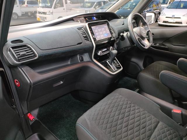 セレナ ライダー　プロパイロットエディション　ワンオーナー　禁煙車　純正９インチカーナビ　フリップダウンモニター　エマージェンシーブレーキ　インテリジェントクルーズコントロール　スマートキー２個　ＬＥＤヘッドライト　ＬＥＤフォグ　Ｓ－ハイブリッド（17枚目）