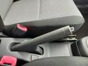 １．３ＸＧ　リミテッド　禁煙車　特別仕様車　５速マニュアルミッション　本革巻きステアリング　スマートキー　オートエアコン　社外シフトノブ　純正フロアマット　純正ドアバイザー　Ｗエアバッグ　ＡＢＳ　ヘアラインアルミ調オーディオ（34枚目）