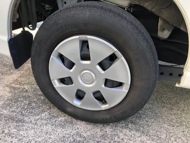 ハイゼットカーゴ クルーズターボSAIII 衝突軽減ブレーキ LEDオートヘッドライト ナビ フルセグTV バックセンサー ETC アイドリングストップ キーレス セキュリティ ブラックシート オプションカラー(31枚目)