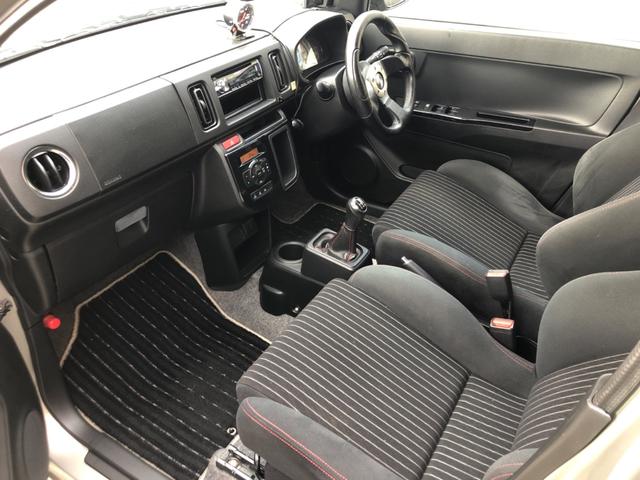 アルトワークス ベースグレード 5MT HKSマフラー ブリッツブーストメーター モモステアリング レカロシート ABS 専用アルミホイール HIDヘッドライト スマートキー プッシュスタート セキュリティ(10枚目)