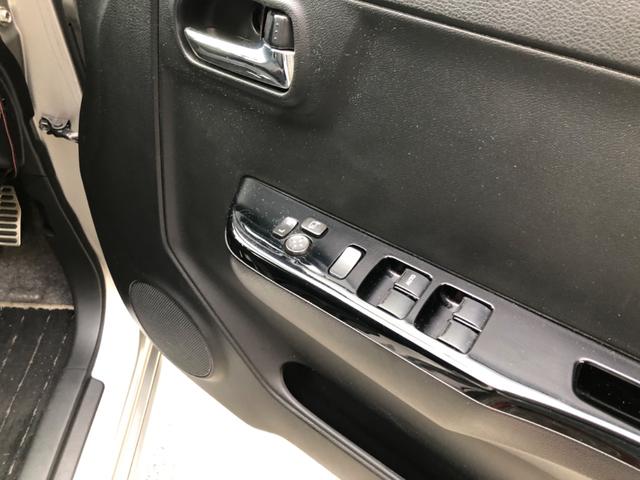 アルトワークス ベースグレード 5MT HKSマフラー ブリッツブーストメーター モモステアリング レカロシート ABS 専用アルミホイール HIDヘッドライト スマートキー プッシュスタート セキュリティ(19枚目)