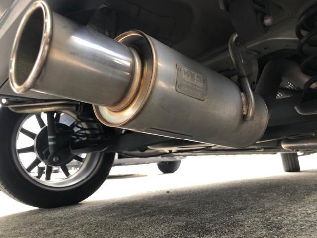 アルトワークス ベースグレード 5MT HKSマフラー ブリッツブーストメーター モモステアリング レカロシート ABS 専用アルミホイール HIDヘッドライト スマートキー プッシュスタート セキュリティ(22枚目)